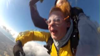 The funniest skydiving video EVER Go to 145 [upl. by Ailyt]