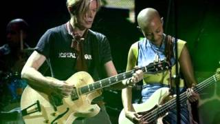 David Bowie amp Gail Ann Dorsey  Under Pressure Live Reality Tour [upl. by Tterraj914]