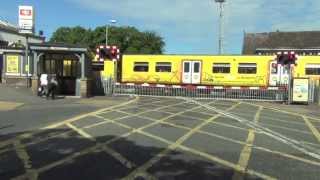 Birkdale Level Crossing [upl. by Yralih]